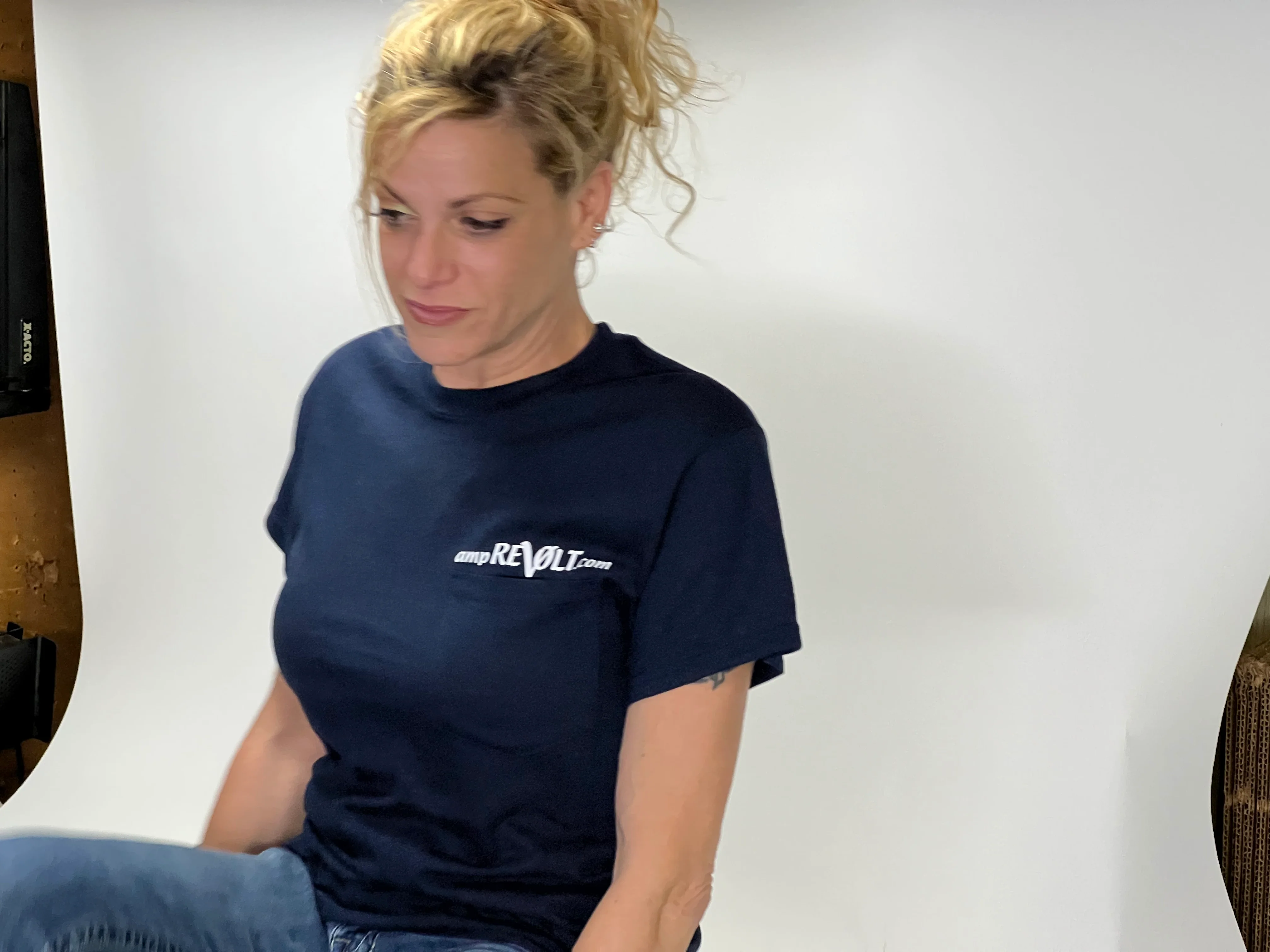 Short Sleeve ampREVOLT T-Shirt - Image 3