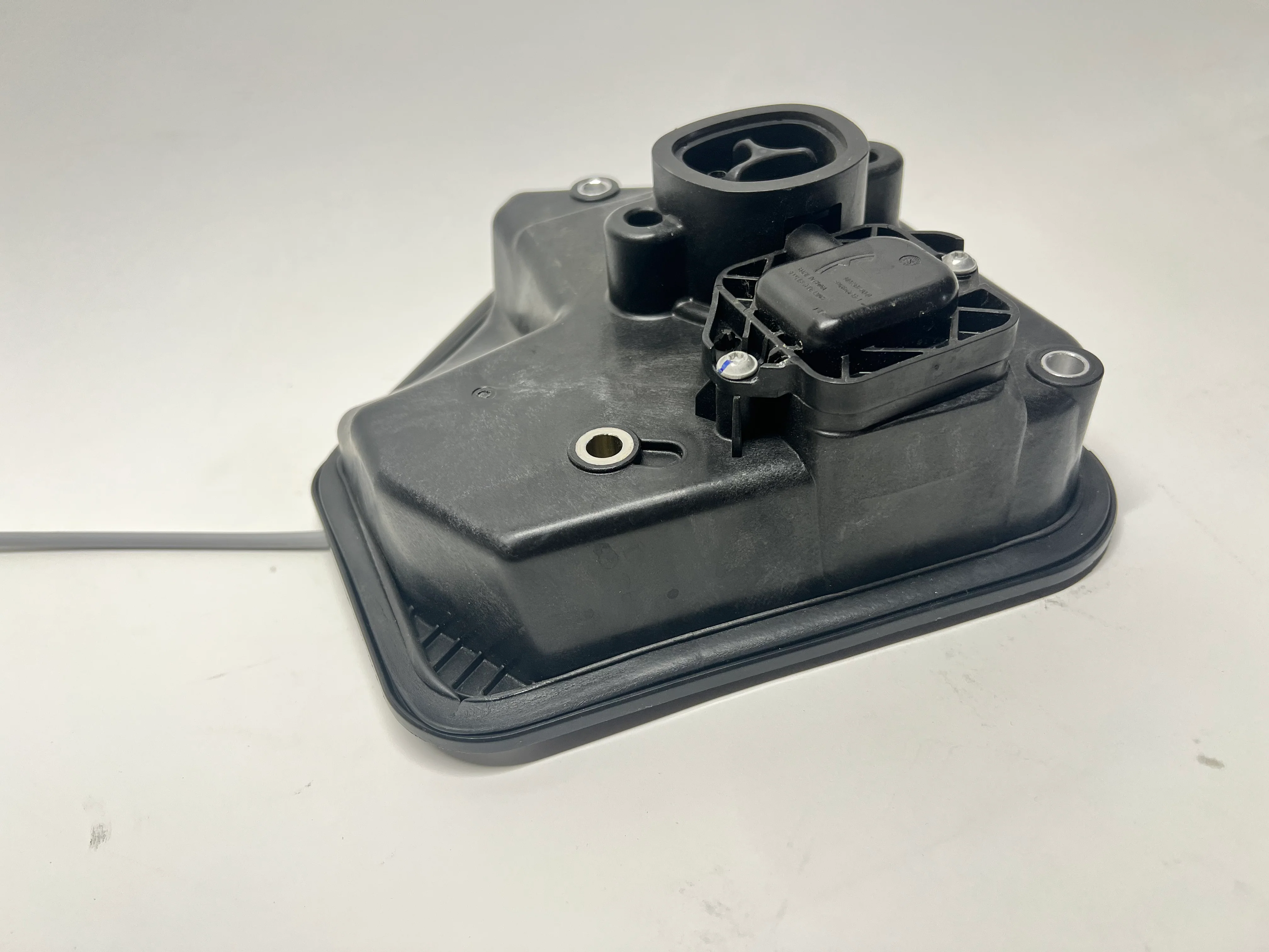 Tesla Model 3/Y NACS Charging Inlet - Reclaimed - Image 3